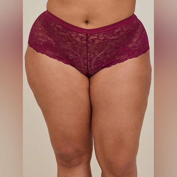 Torrid Navarra Fuchsia Pink Super Soft Lace Mid-Rise Cheeky Panty, size 00 - Picture 1 of 10